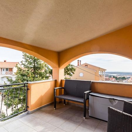 Apartments Gloria Лижнян Екстер'єр фото
