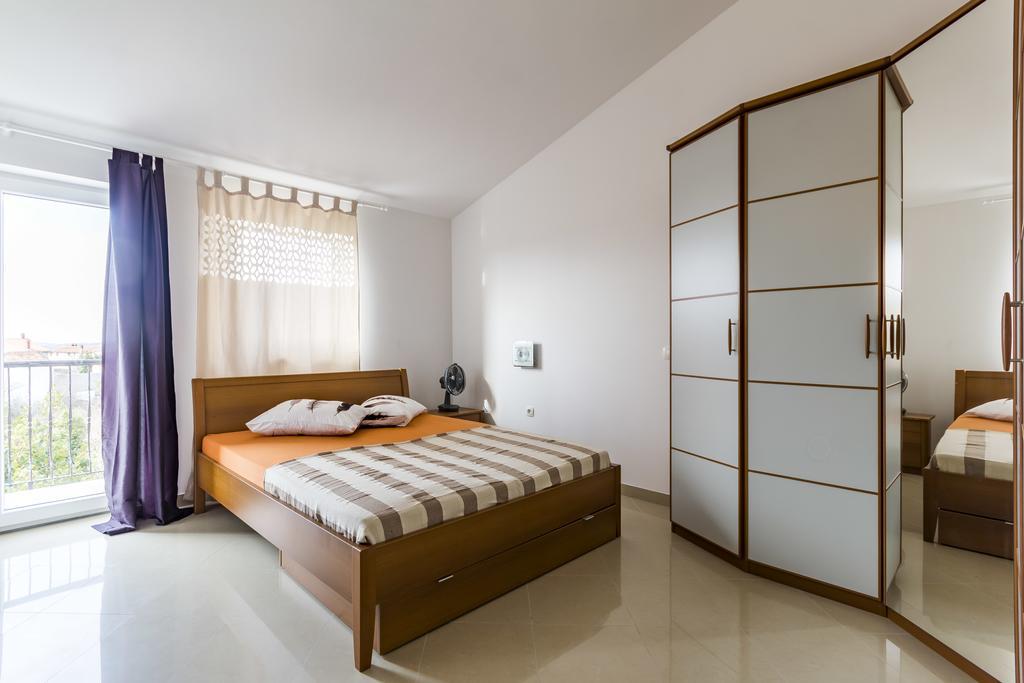 Apartments Gloria Лижнян Екстер'єр фото