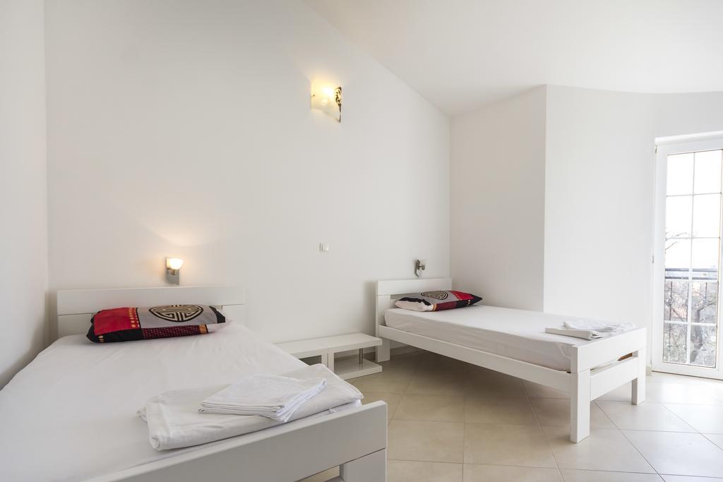 Apartments Gloria Лижнян Екстер'єр фото